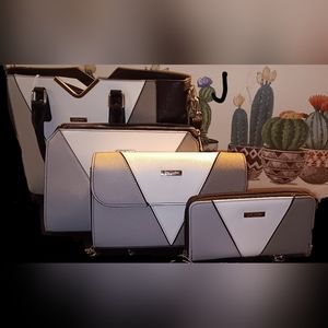 BNIB Purse/Clutch (4) piece set